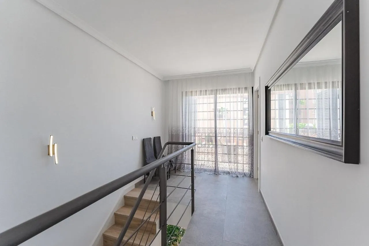 אדחה Townhouse With Three Bedrooms דירה